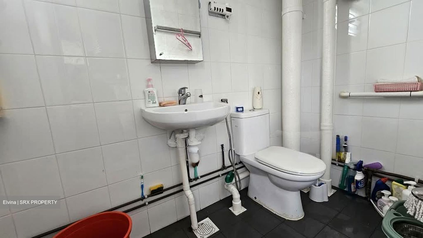 Blk 707 Hougang Avenue 2 (Hougang), HDB 5 Rooms #535518641